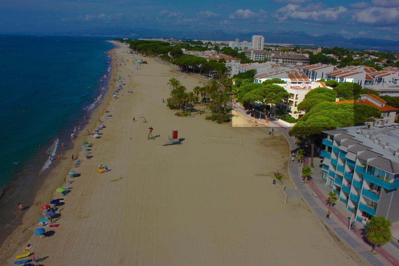 Playmar Litoral Costa Dorada - Only Families Apartman Cambrils Kültér fotó