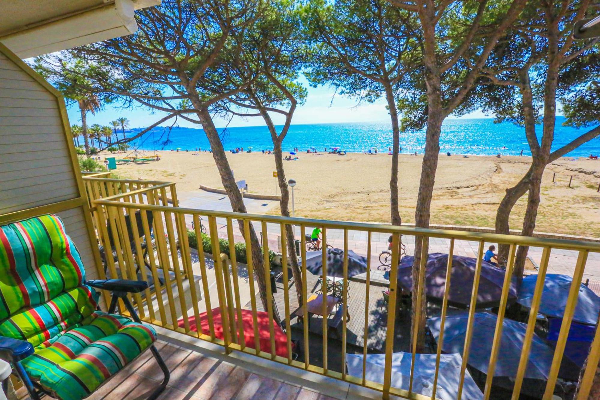 Playmar Litoral Costa Dorada - Only Families Apartman Cambrils Kültér fotó